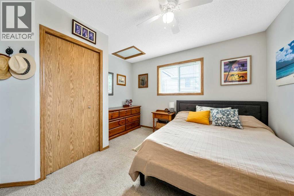197 Somervale Point Sw, Calgary, Alberta  T2Y 3K4 - Photo 19 - A2344191