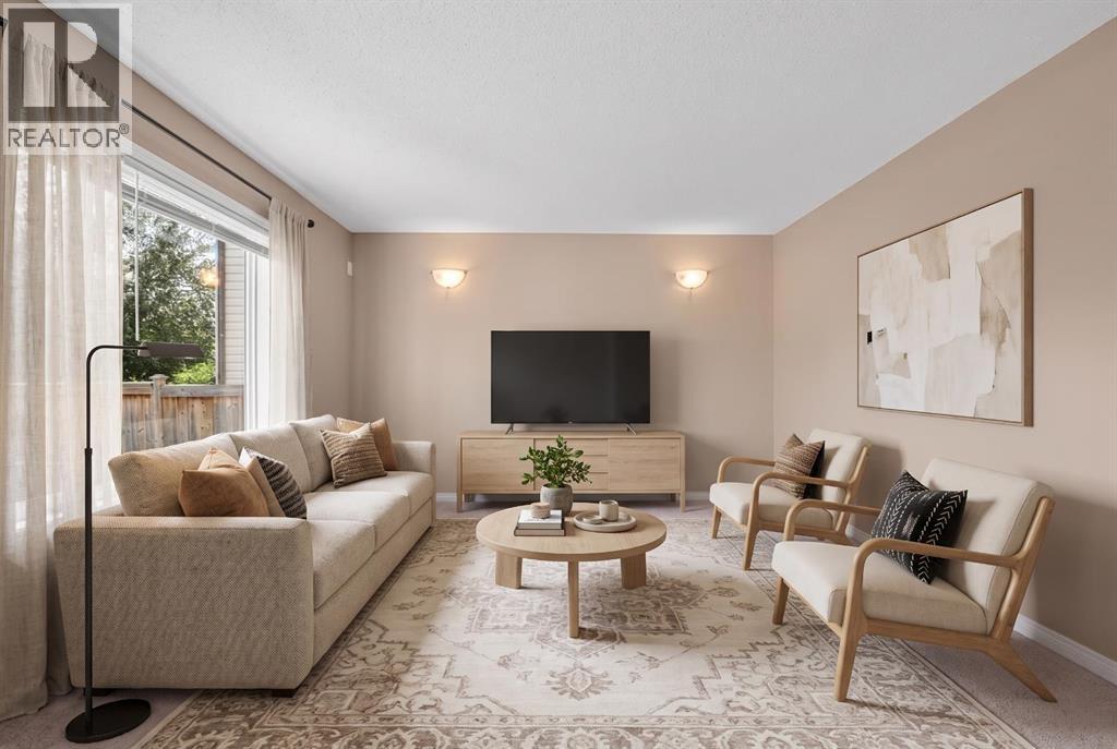 15 Cranfield Manor Se, Calgary, Alberta  T3M 1K5 - Photo 2 - A2346578