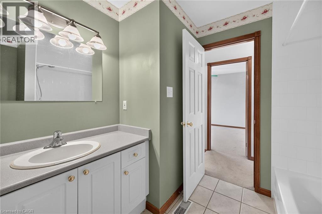 33 Brantdale Avenue, Hamilton, Ontario  L9C 1B6 - Photo 28 - 40859856