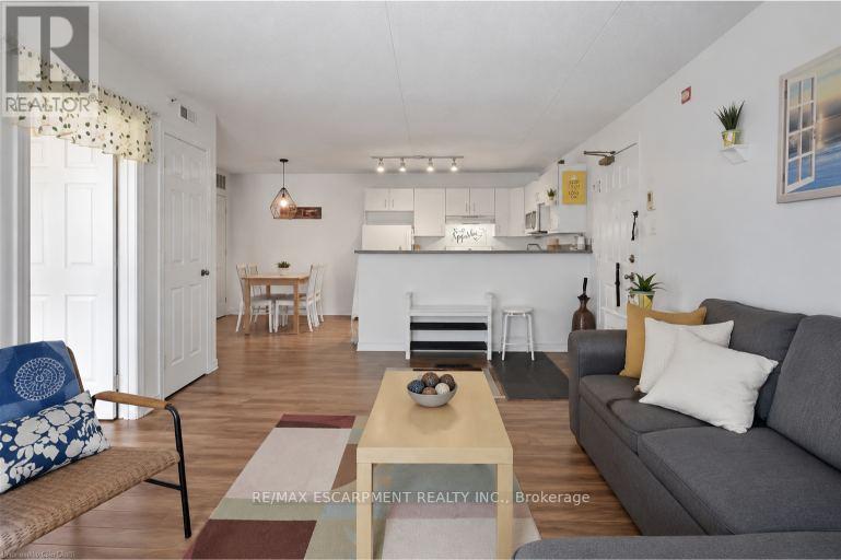 310 - 4025 Kilmer Drive, Burlington, Ontario  L7M 4M5 - Photo 7 - W13825068