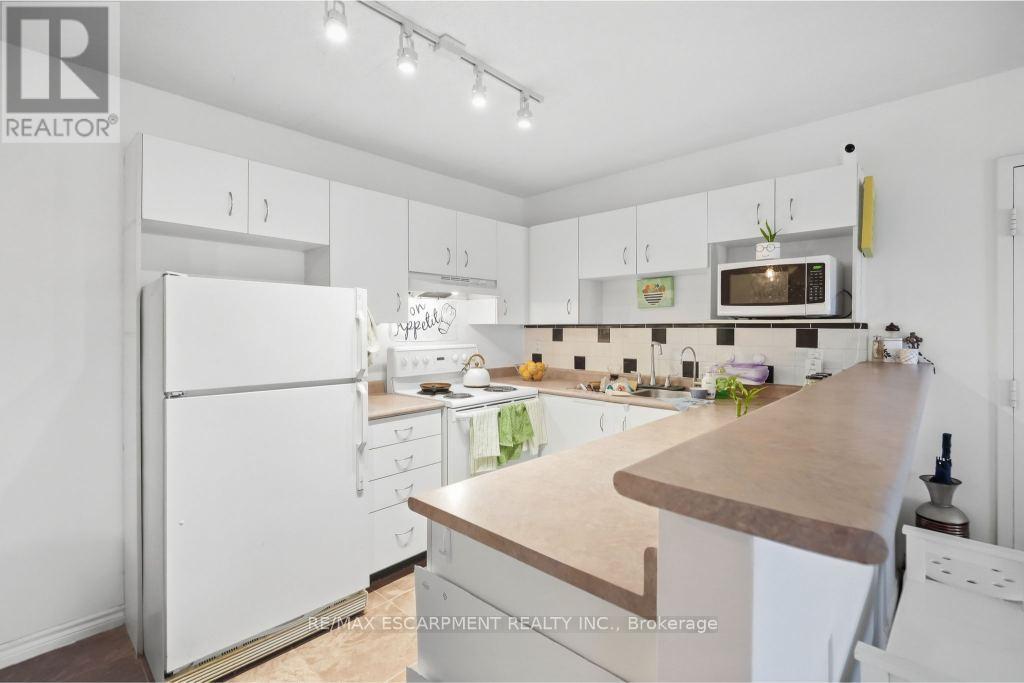 310 - 4025 Kilmer Drive, Burlington, Ontario  L7M 4M5 - Photo 12 - W13825068