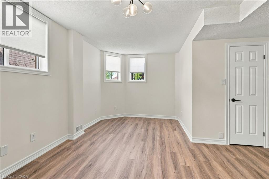 15 Dalrymple Drive, Waterdown, Ontario  L8B 0P6 - Photo 31 - 40866446