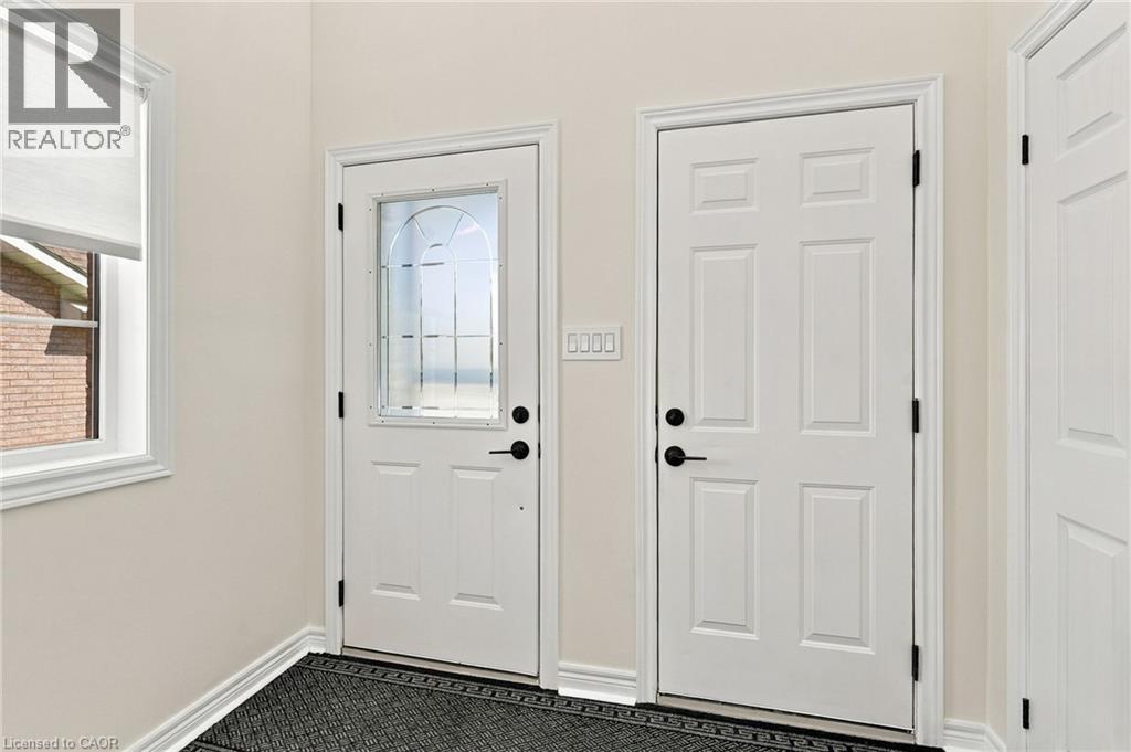 15 Dalrymple Drive, Waterdown, Ontario  L8B 0P6 - Photo 4 - 40866446