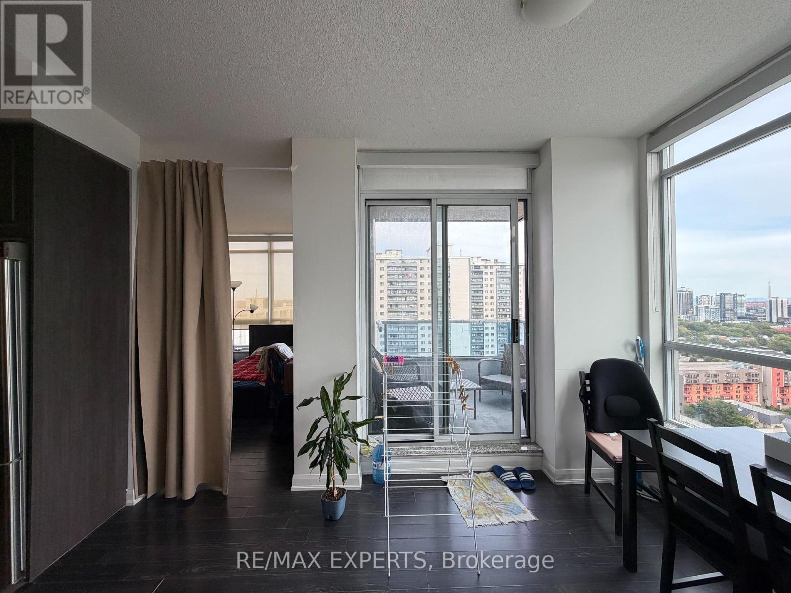 2004 - 500 Sherbourne Street, Toronto, Ontario  M4X 1L1 - Photo 10 - C13826164