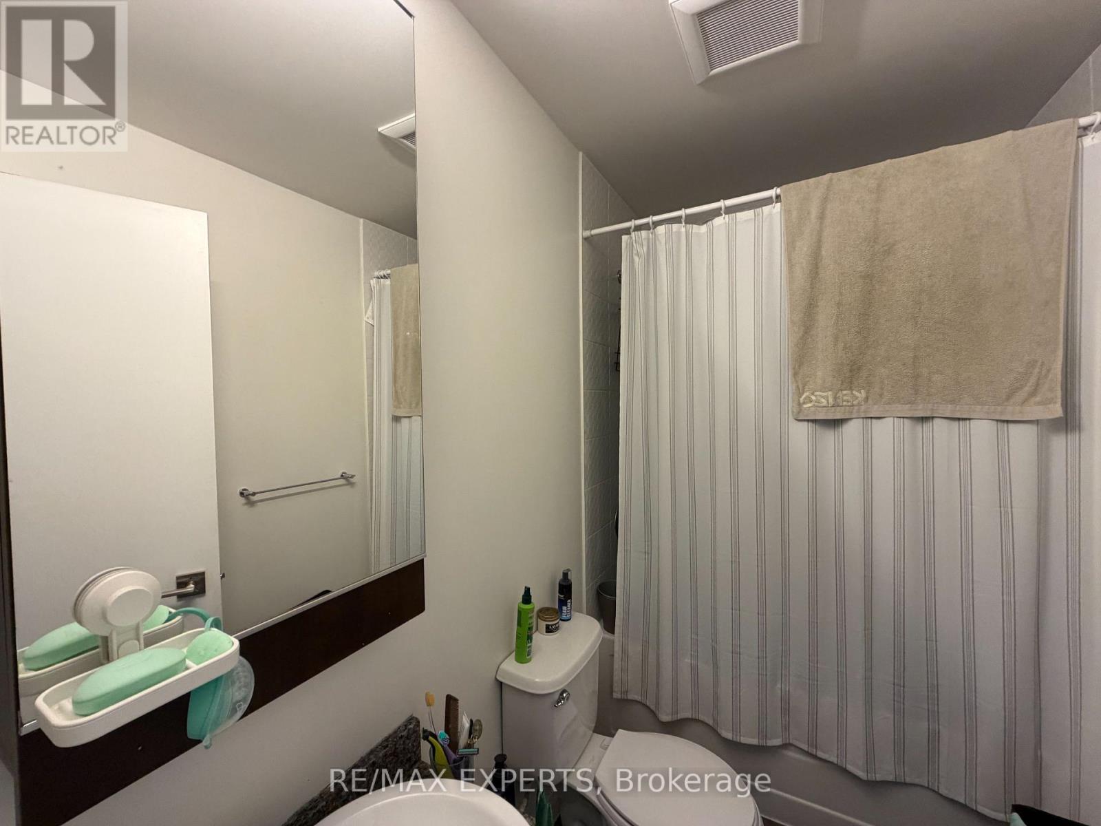 2004 - 500 Sherbourne Street, Toronto, Ontario  M4X 1L1 - Photo 6 - C13826164