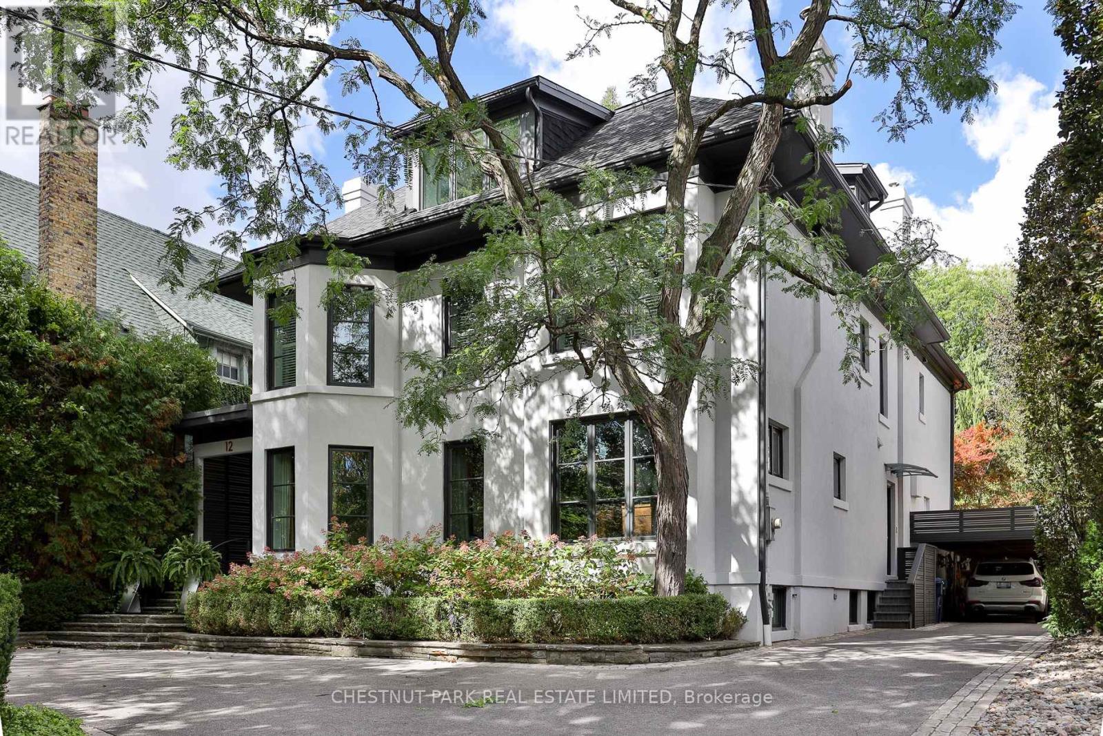 12 Shorncliffe Avenue, Toronto, Ontario  M4V 1T1 - Photo 2 - C13826188