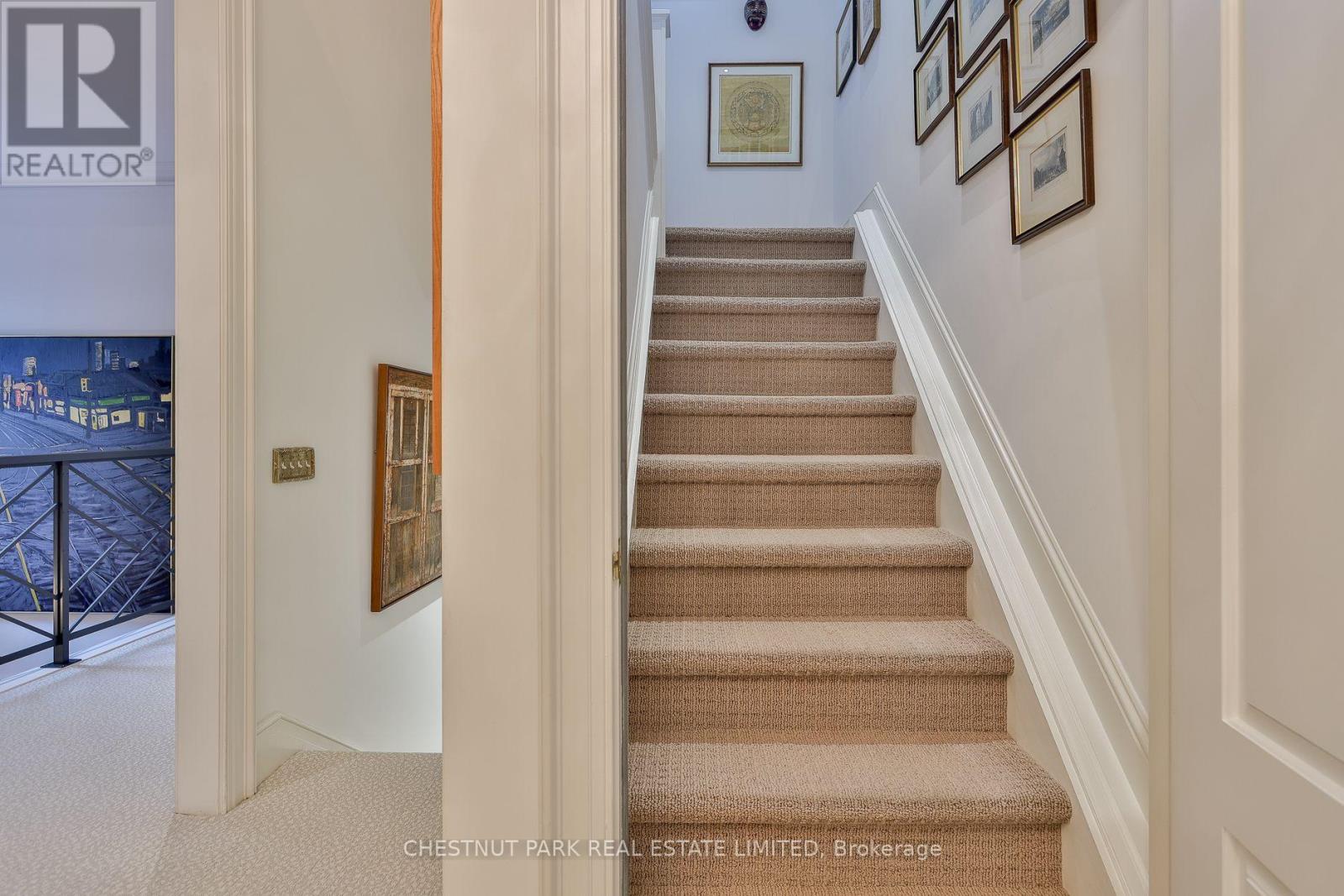 12 Shorncliffe Avenue, Toronto, Ontario  M4V 1T1 - Photo 32 - C13826188