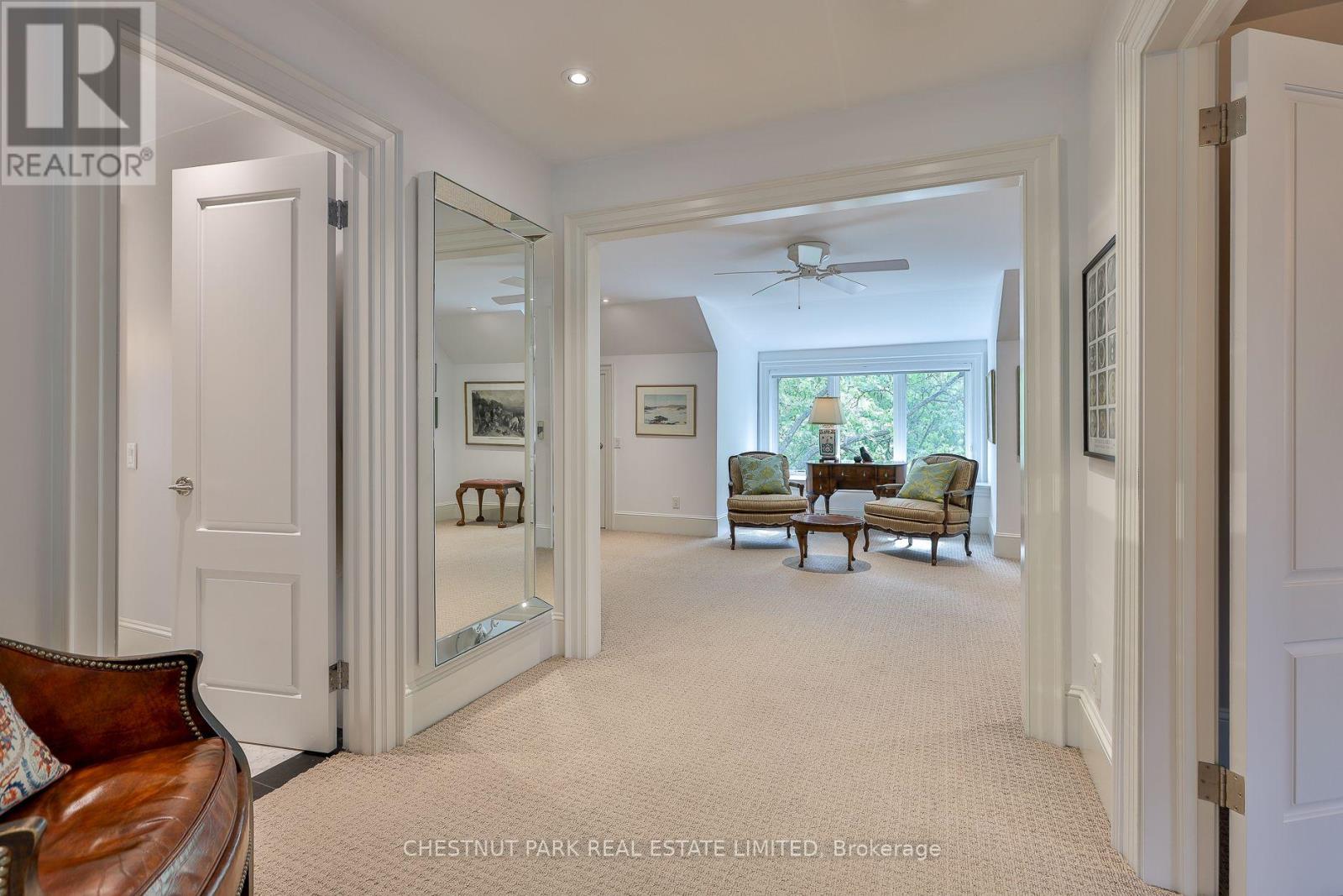 12 Shorncliffe Avenue, Toronto, Ontario  M4V 1T1 - Photo 33 - C13826188