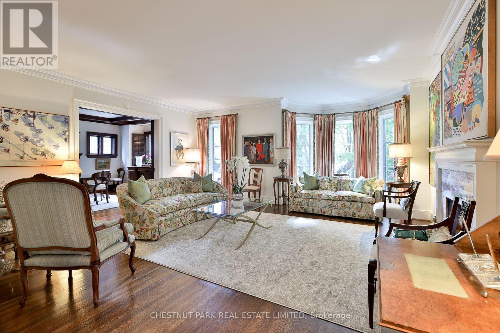 12 Shorncliffe Avenue, Toronto, Ontario  M4V 1T1 - Photo 4 - C13826188