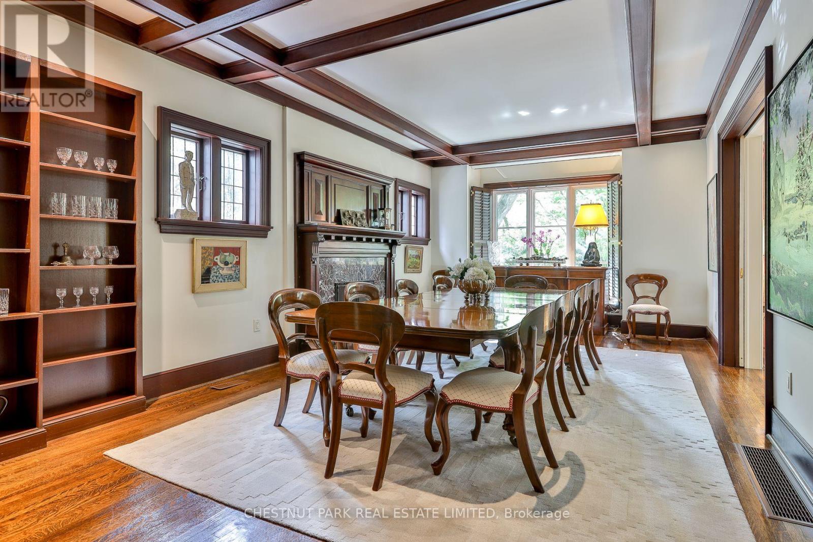 12 Shorncliffe Avenue, Toronto, Ontario  M4V 1T1 - Photo 8 - C13826188
