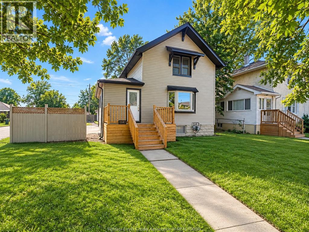 1597 Bruce, Windsor, Ontario