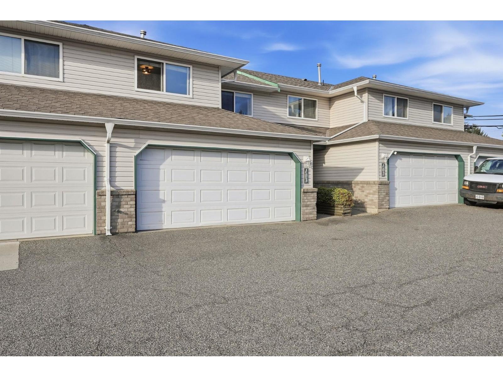 103 5765 Vedder Road, Garrison Crossing, Chilliwack, British Columbia  V2R 1C3 - Photo 2 - R3168483