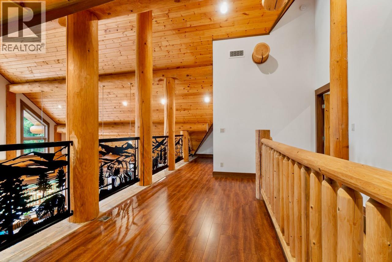 2380 Wm Brown Road, Magna Bay, British Columbia  V0E 1M7 - Photo 40 - 10401066
