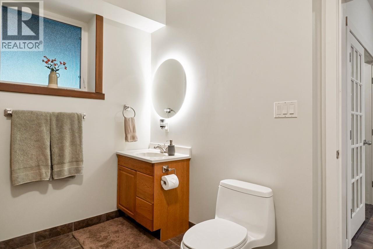 2380 Wm Brown Road, Magna Bay, British Columbia  V0E 1M7 - Photo 57 - 10401066