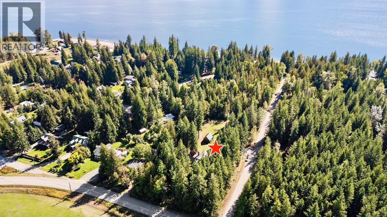 2380 Wm Brown Road, Magna Bay, British Columbia  V0E 1M7 - Photo 2 - 10401066