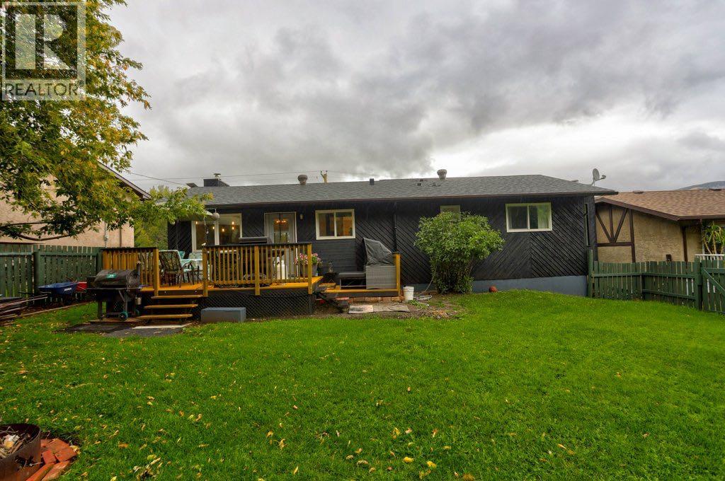 609 230 Street, Hillcrest, Alberta  T0K 1C0 - Photo 43 - A2347045