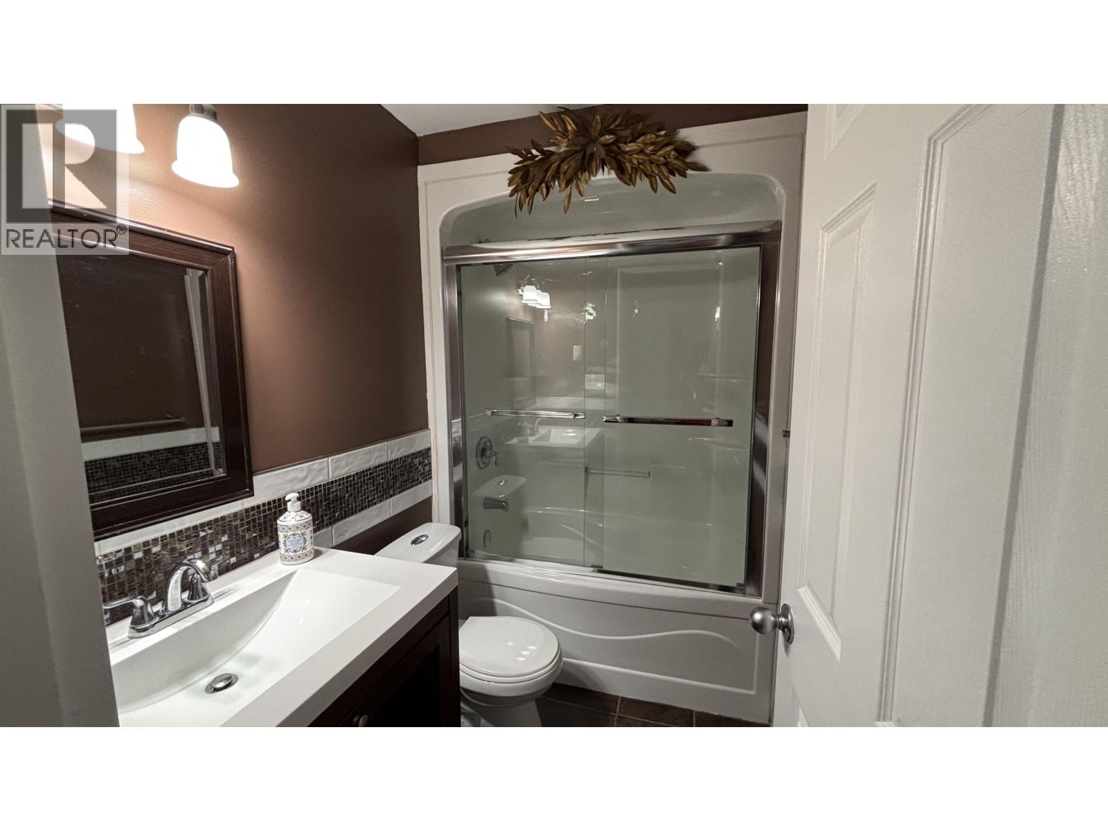 29 Plover Street, Kitimat, British Columbia V8C 1M1 - Photo 14 - R3051458
