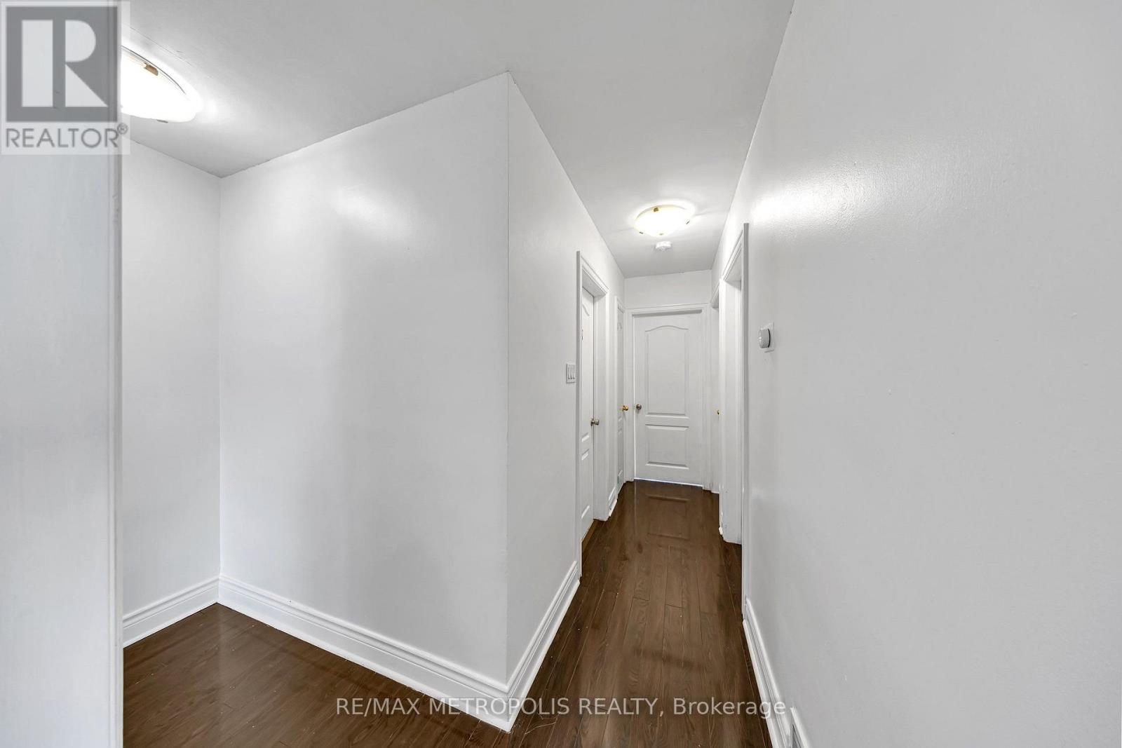Main - 147 Vodden Street E, Brampton, Ontario  L6V 1M6 - Photo 14 - W13826148