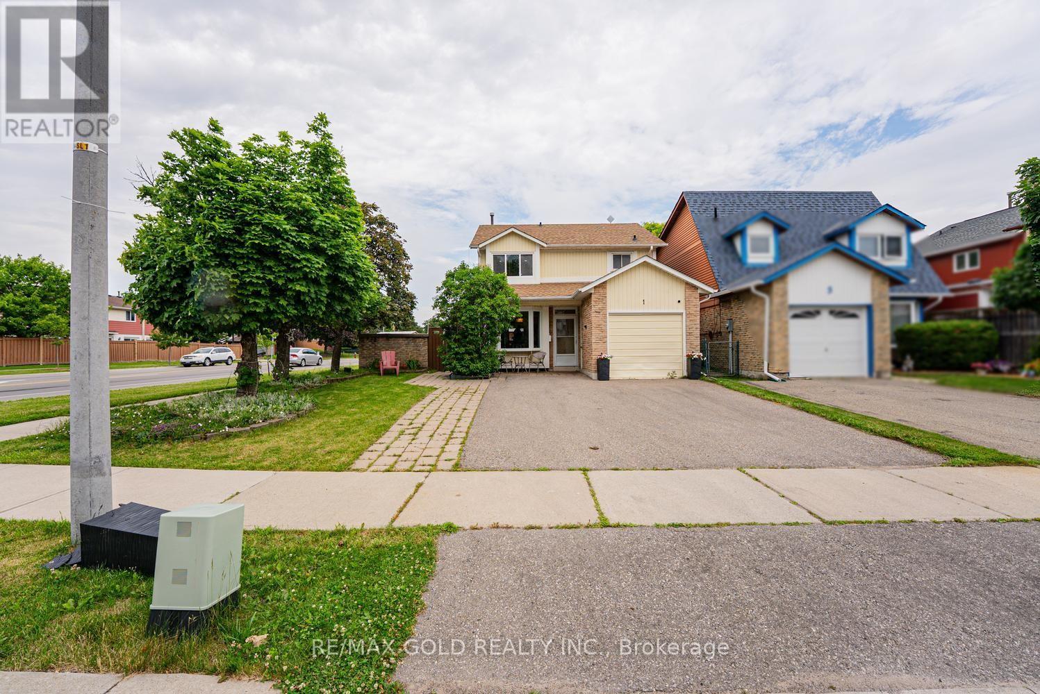 1 Wolverton Crescent, Brampton, Ontario  L6S 3L1 - Photo 2 - W13826176