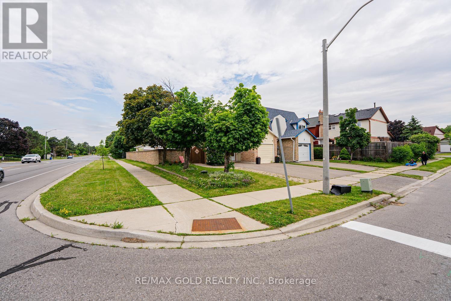 1 Wolverton Crescent, Brampton, Ontario  L6S 3L1 - Photo 44 - W13826176