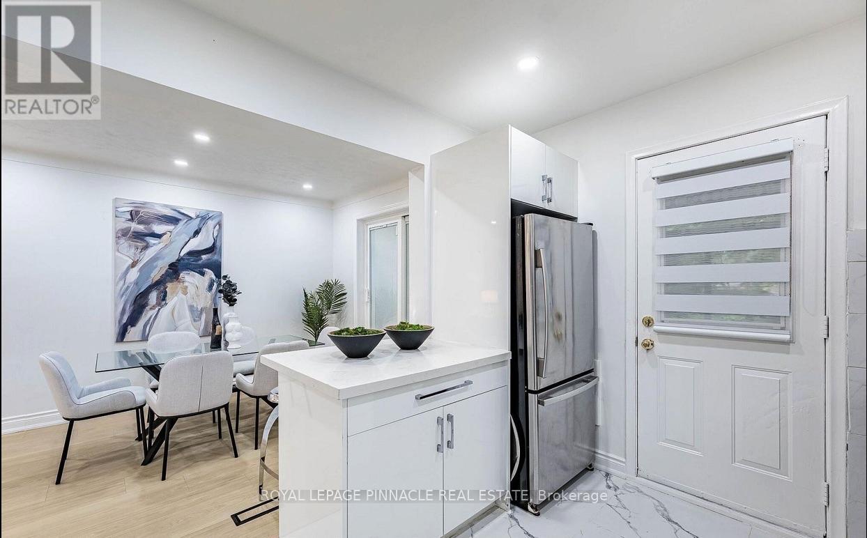 612 Appleby Line, Burlington, Ontario  L7L 2Y3 - Photo 17 - W13826196