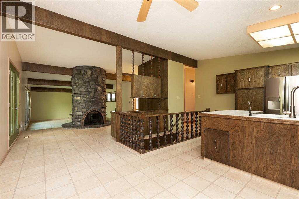 317 Laval Boulevard W