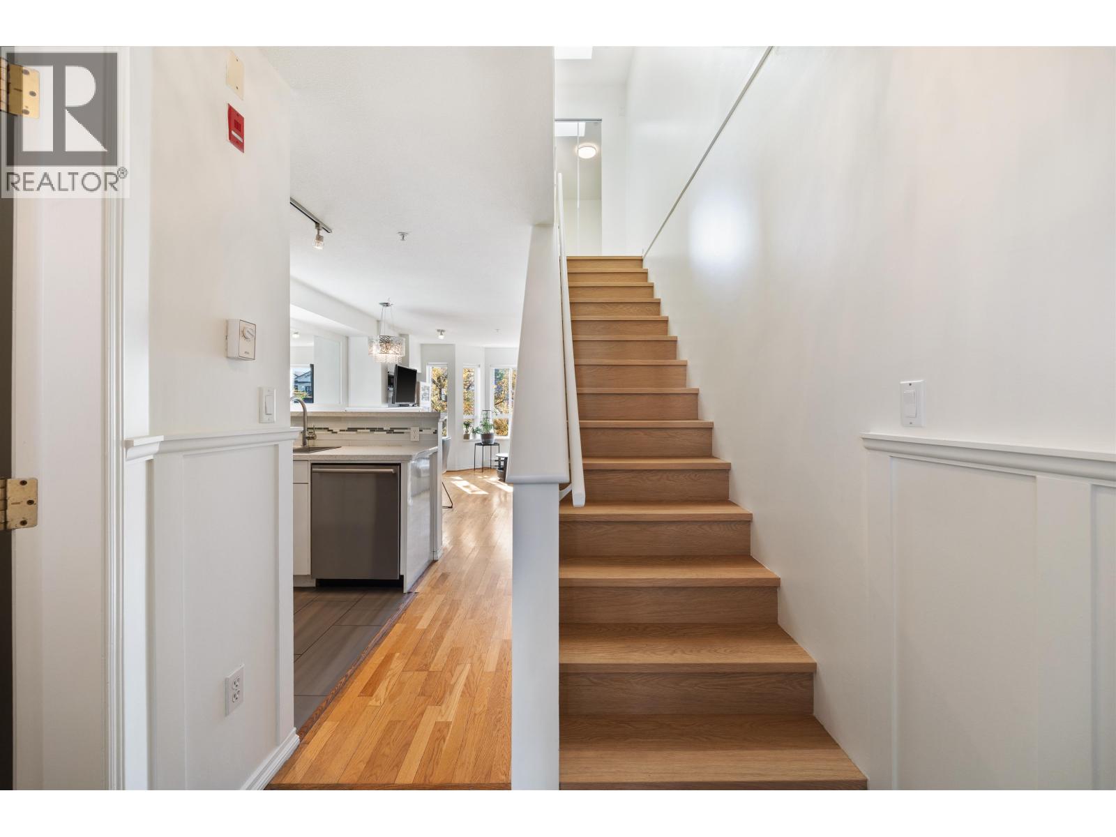 316 2565 W Broadway Street, Vancouver, British Columbia V6K 2E9 - Photo 8 - R3169260
