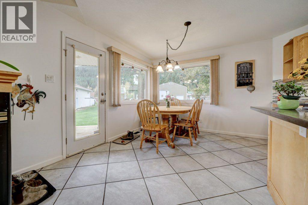 6018 16 Avenue, Coleman, Alberta  T0K 0M0 - Photo 7 - A2347402