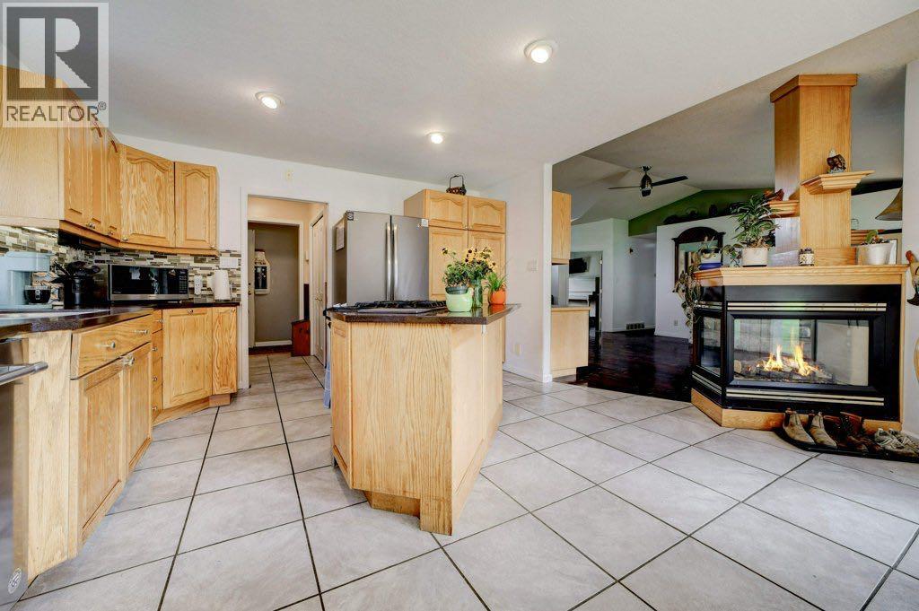 6018 16 Avenue, Coleman, Alberta  T0K 0M0 - Photo 9 - A2347402