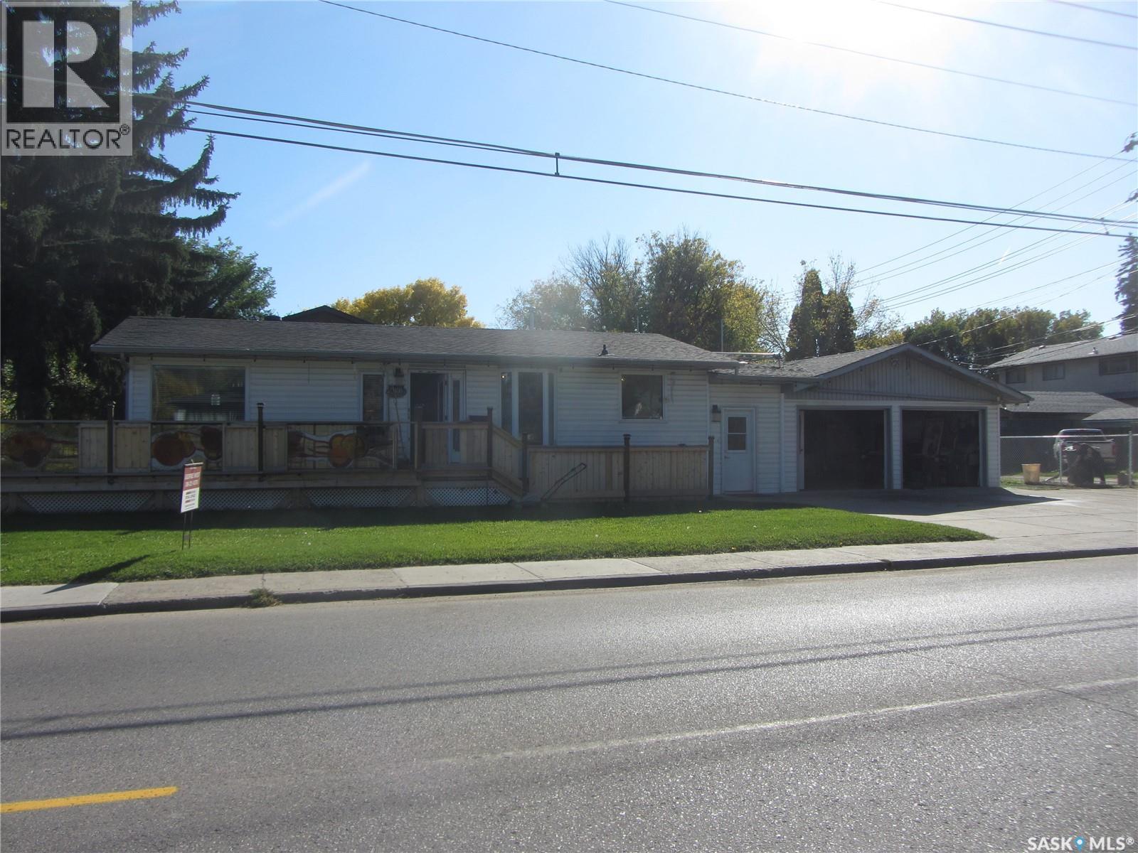 2400 Mcpherson Avenue, Saskatoon, Saskatchewan  S7J 0S9 - Photo 1 - SK049465