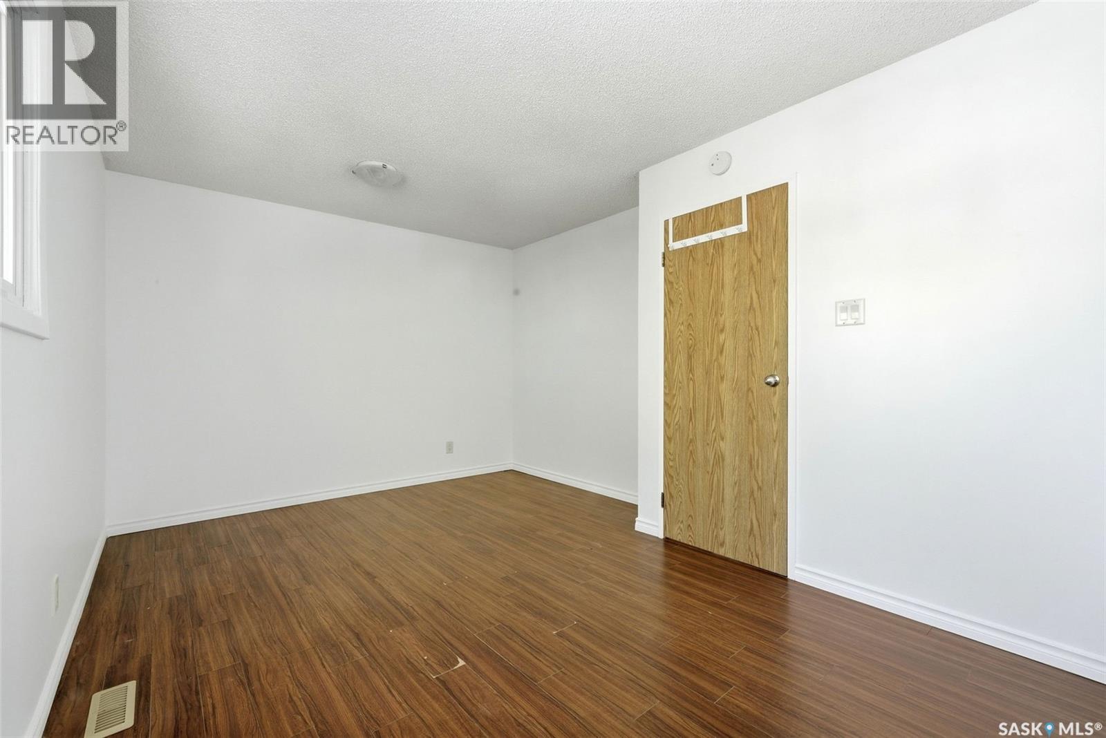3804 Castle Road, Regina, Saskatchewan  S4S 6M7 - Photo 13 - SK049266