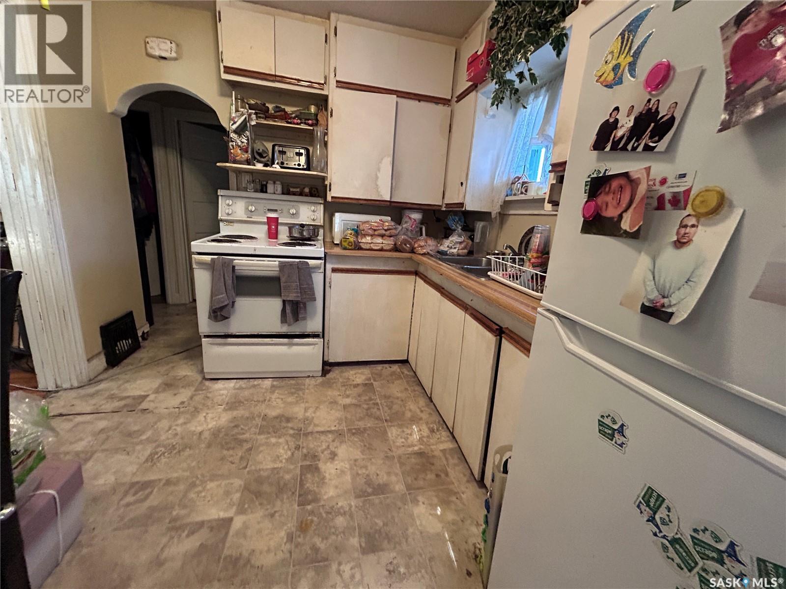 804 F Avenue N, Saskatoon, Saskatchewan  S7L 1W5 - Photo 8 - SK049220