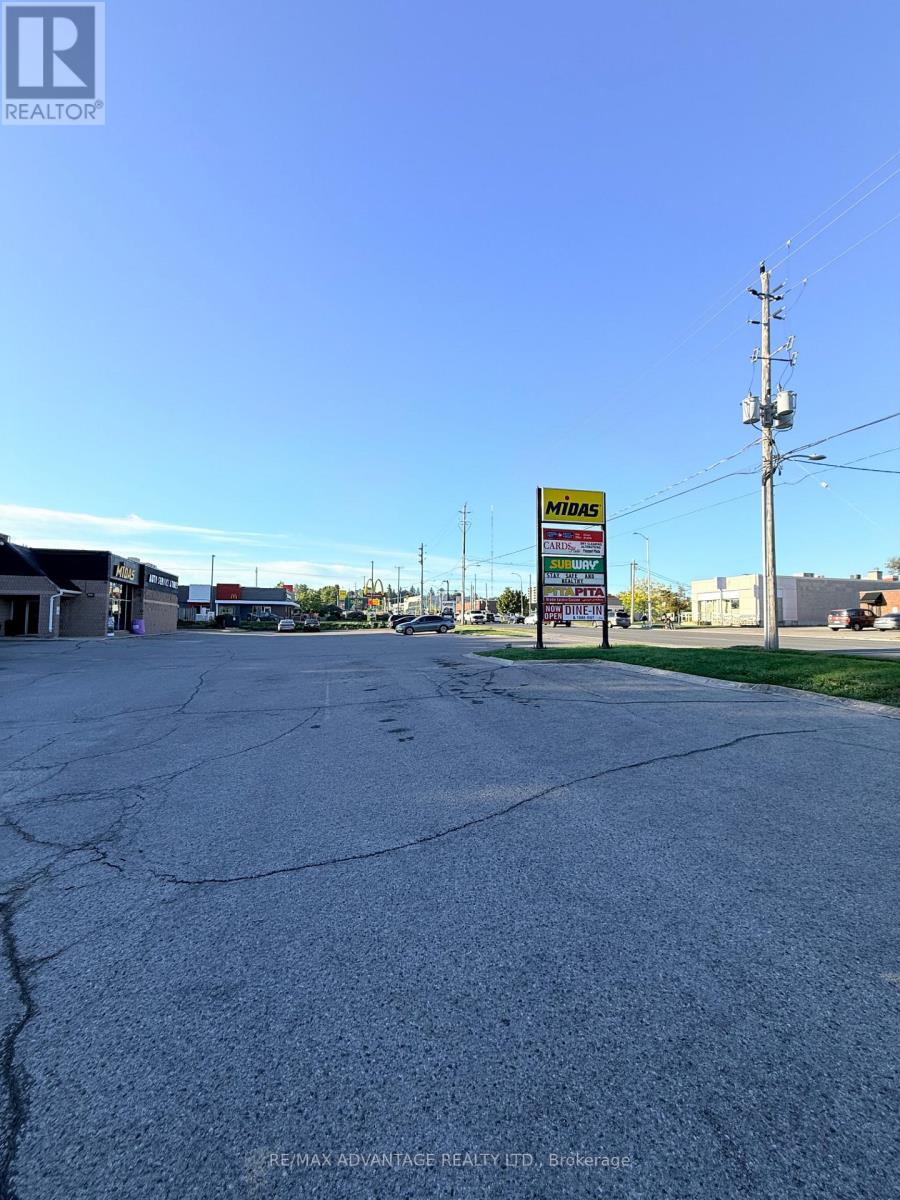 1 - 456 Wharncliffe Road S, London South, Ontario N6J 2M9 - Photo 8 - X13826286