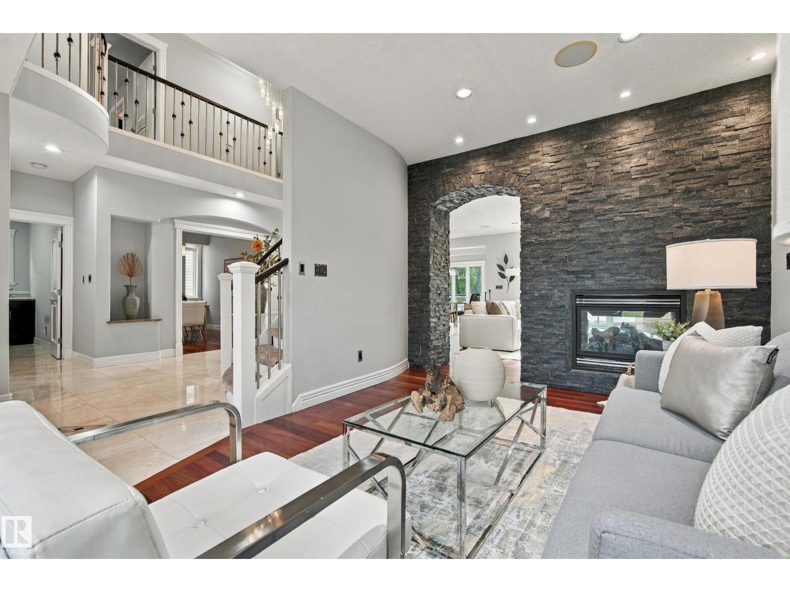93 NOTTINGHAM POINT