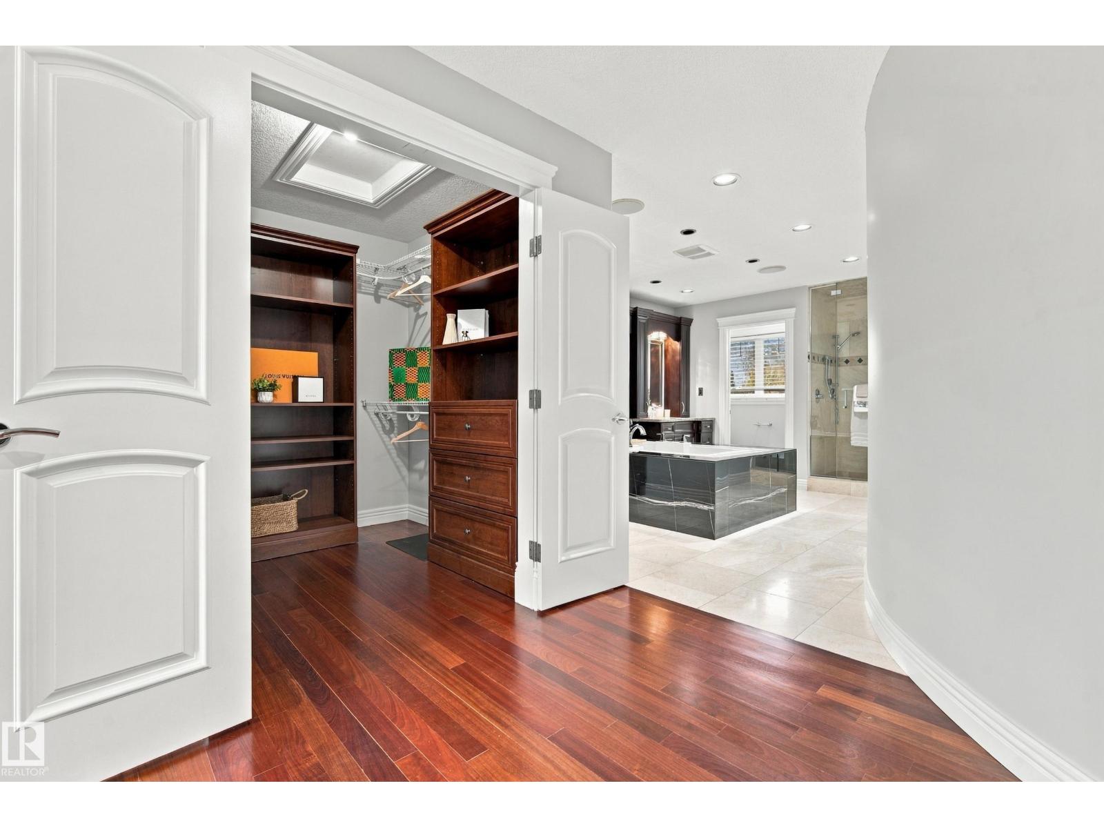 93 NOTTINGHAM POINT