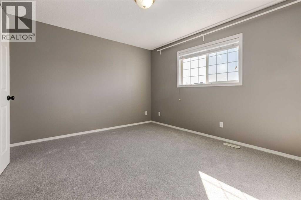 87 Royal Elm Way Nw, Calgary, Alberta  T3G 5M3 - Photo 13 - A2346739