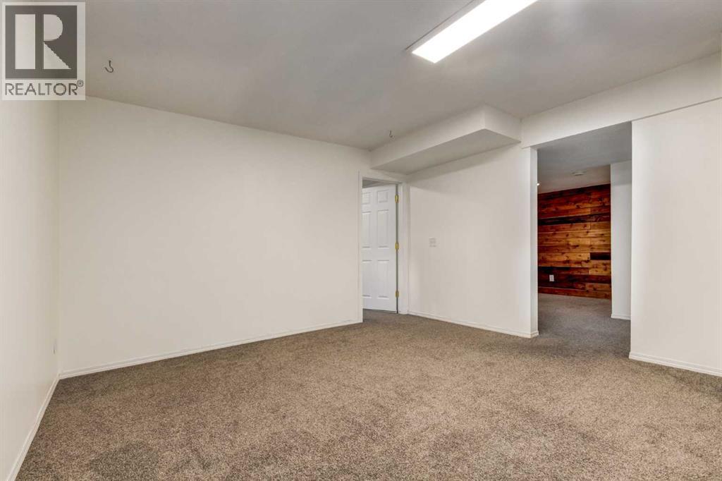 87 Royal Elm Way Nw, Calgary, Alberta  T3G 5M3 - Photo 22 - A2346739