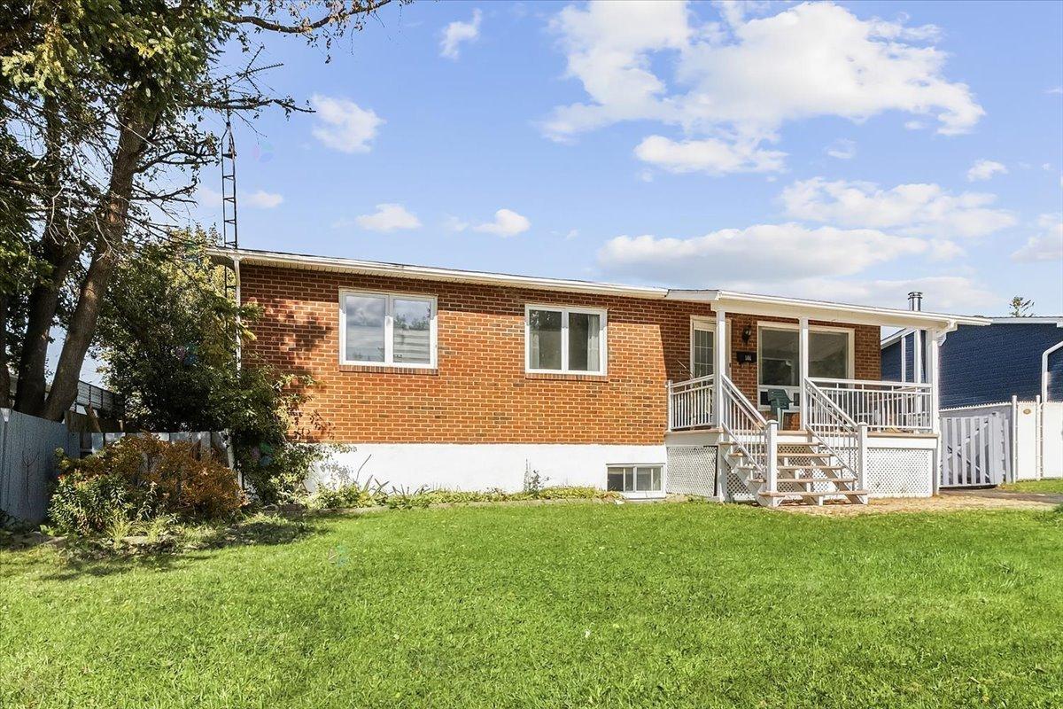 101 Rue Offenbach Châteauguay Quebec Canada J6K4H2 2