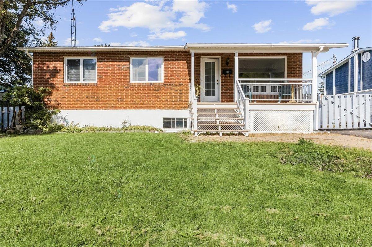 101 Rue Offenbach Châteauguay Quebec Canada J6K4H2 3