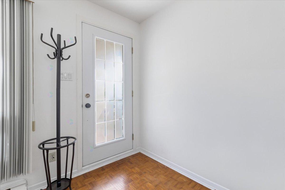 101 Rue Offenbach Châteauguay Quebec Canada J6K4H2 4
