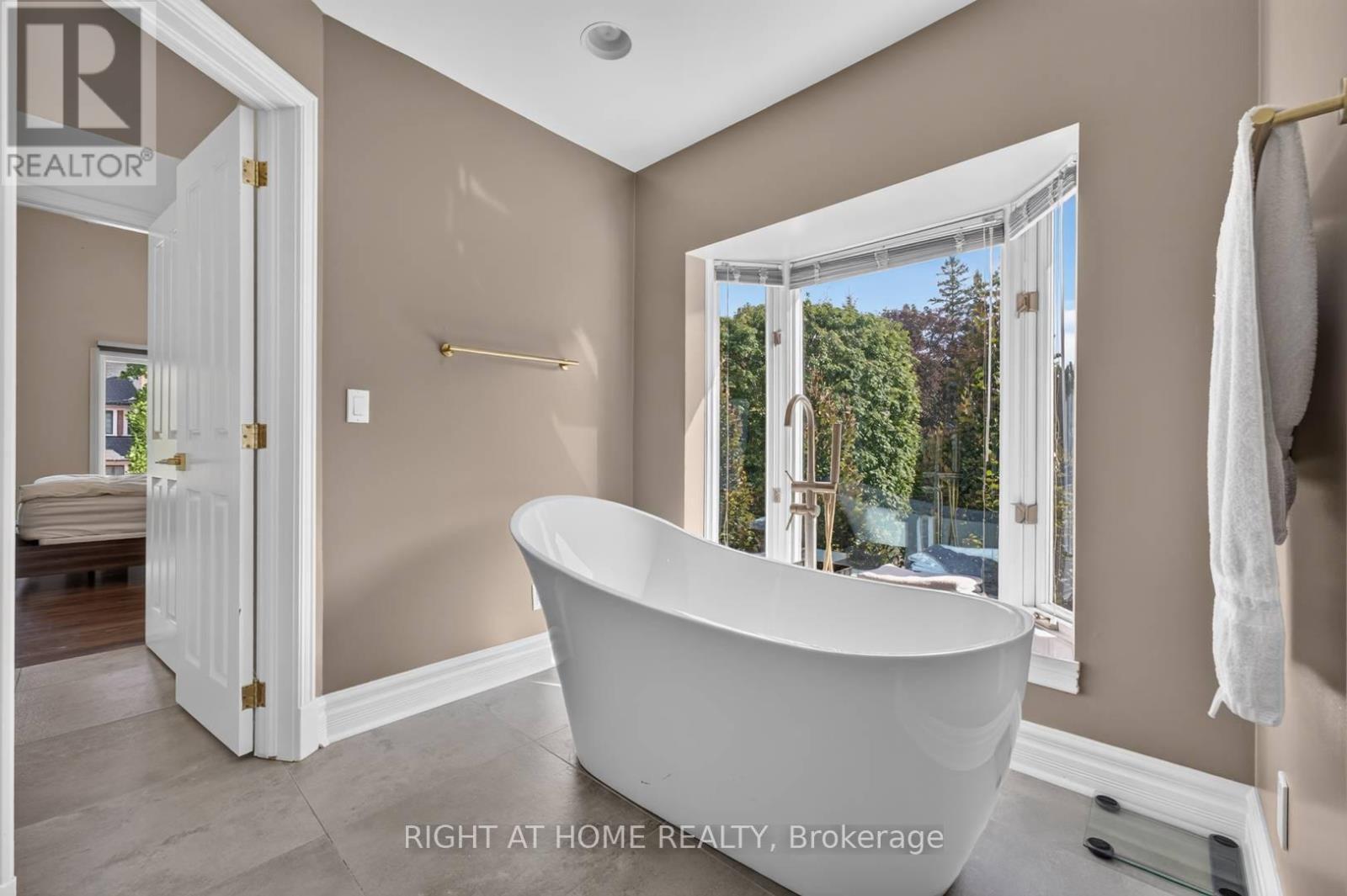 23 Bryson Drive, Richmond Hill, Ontario  L4C 6E2 - Photo 27 - N13826246