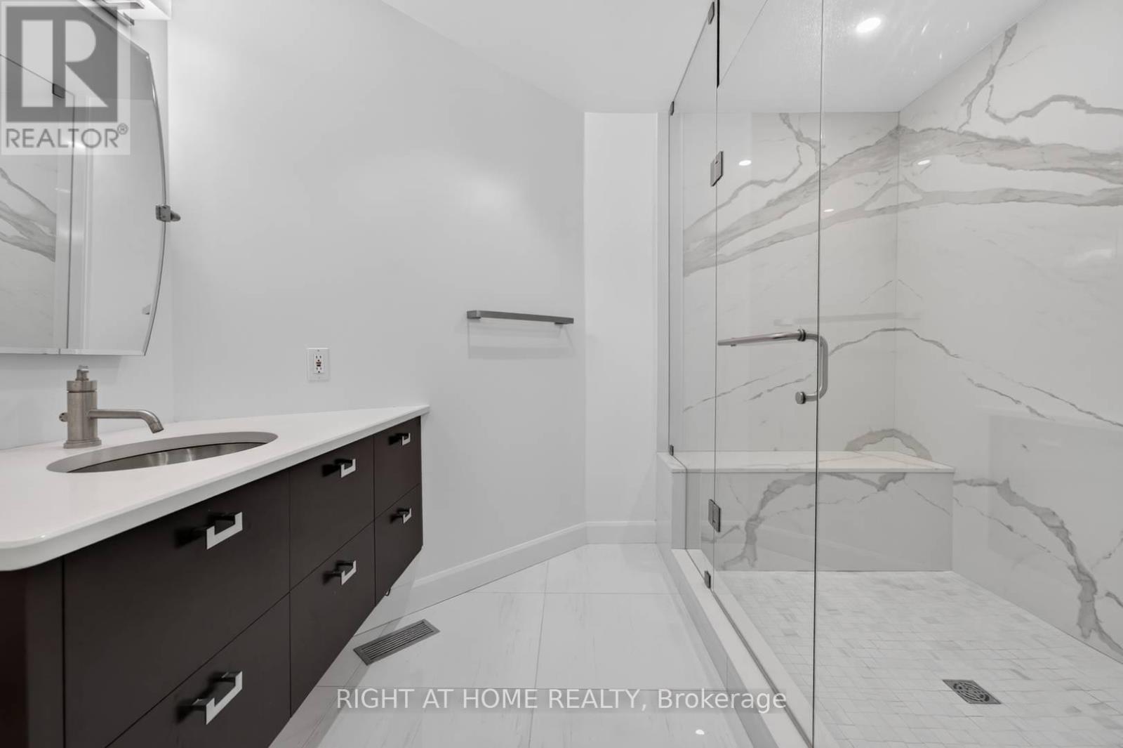 23 Bryson Drive, Richmond Hill, Ontario  L4C 6E2 - Photo 29 - N13826246