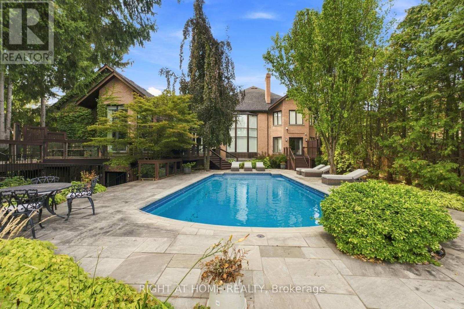 23 Bryson Drive, Richmond Hill, Ontario  L4C 6E2 - Photo 45 - N13826246