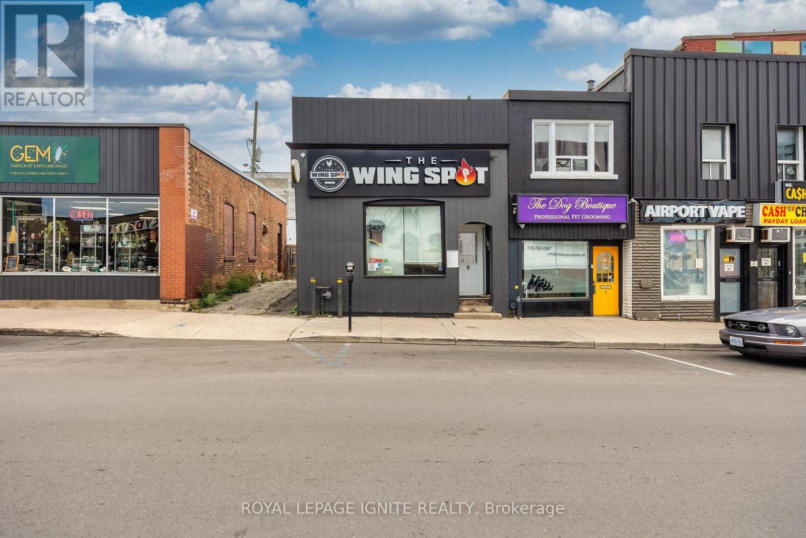 9 CLAPPTERTON STREET, Barrie, Ontario