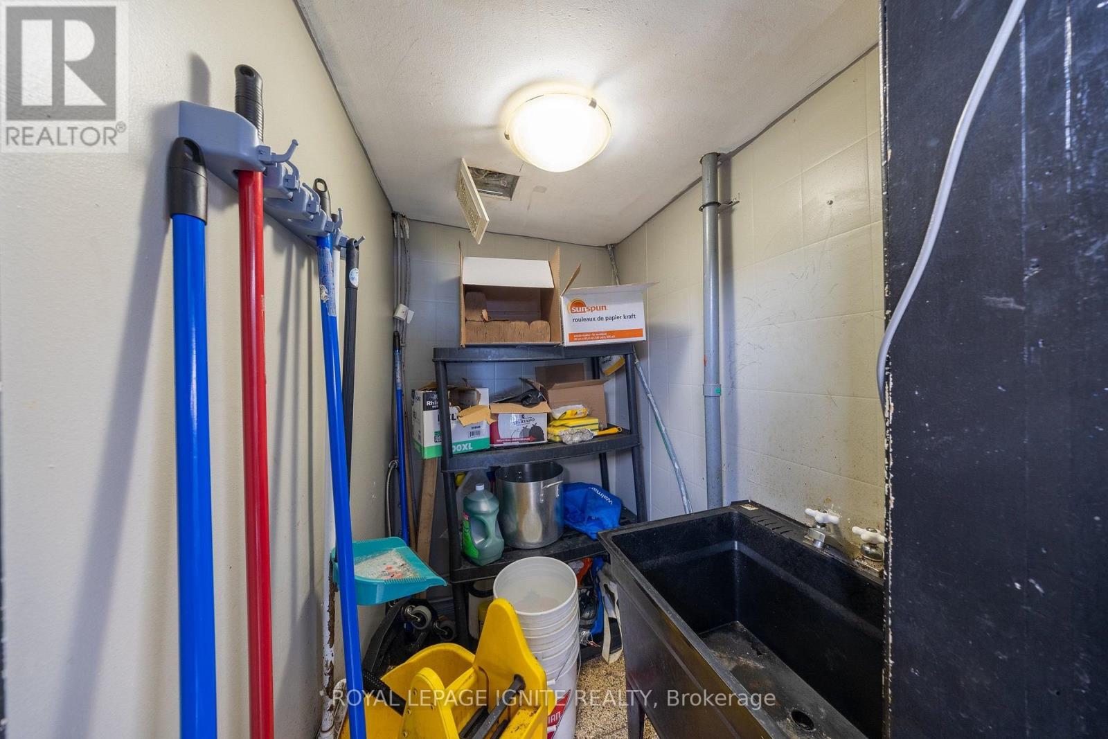 9 Clappterton Street, Barrie, Ontario  L4M 3E4 - Photo 38 - S13826310