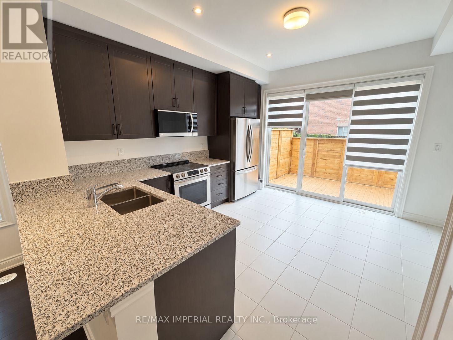 185 - 70 Lunar Crescent, Mississauga, Ontario  L5M 2R4 - Photo 10 - W13823192