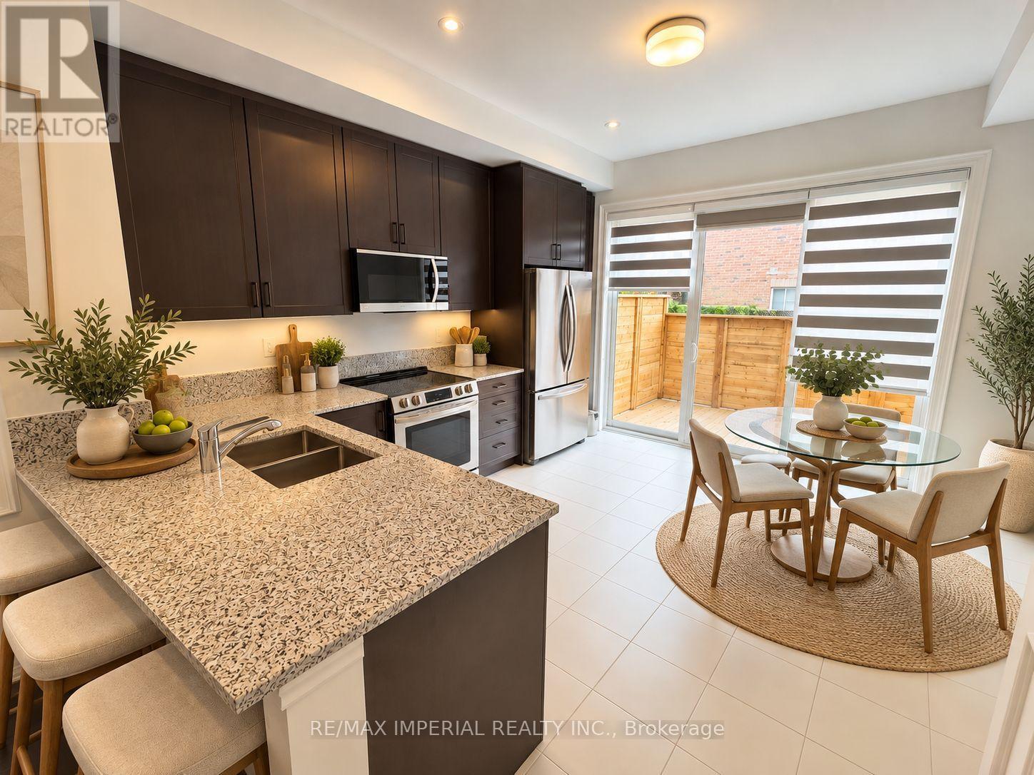 185 - 70 Lunar Crescent, Mississauga, Ontario  L5M 2R4 - Photo 9 - W13823192