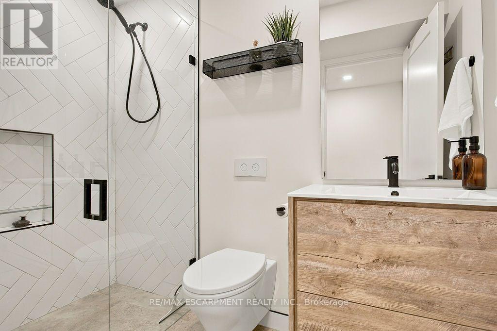 2473 Woburn Crescent, Oakville, Ontario  L6L 5E8 - Photo 41 - W13826252