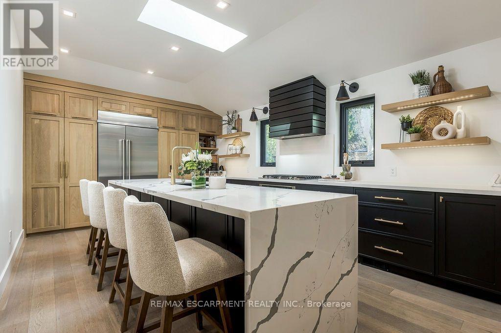 2473 Woburn Crescent, Oakville, Ontario  L6L 5E8 - Photo 6 - W13826252