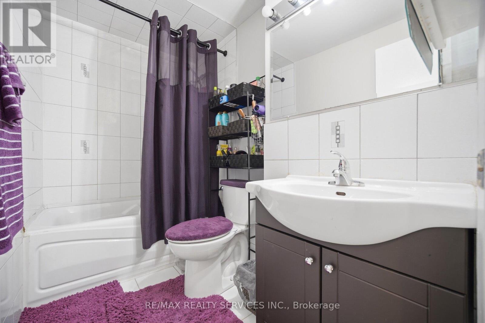 154 Darras Court, Brampton, Ontario L6T 1W7 - Photo 15 - W13826274